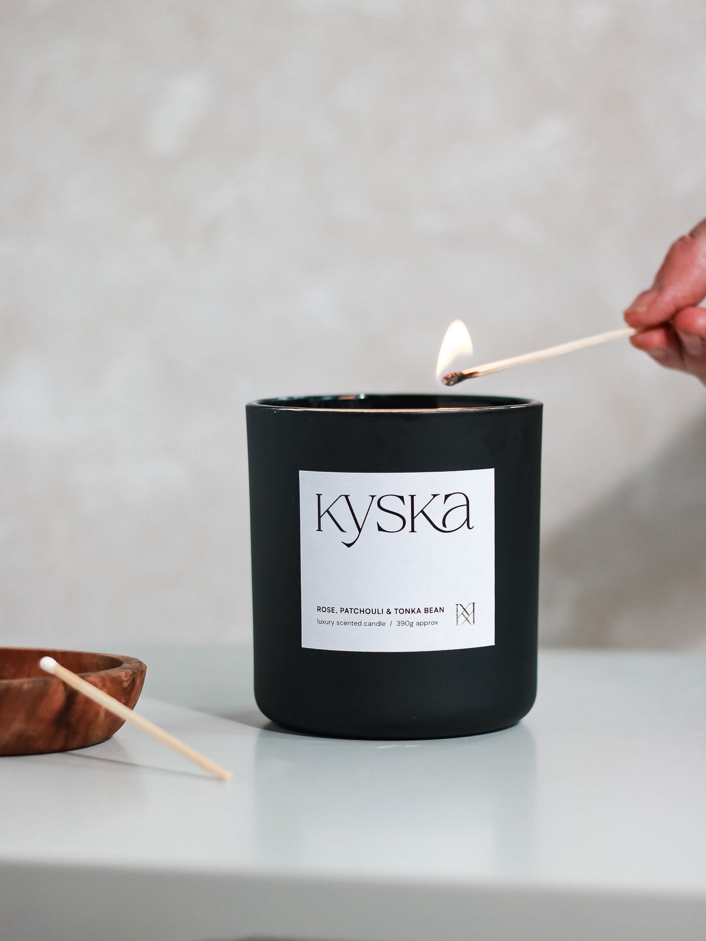 Luxury Scented Candle - Rose, Patchouli & Tonka Bean
