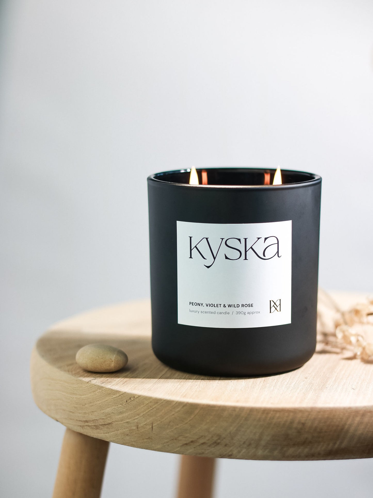 Luxury Scented Candle - Peony, Violet & Wild Rose